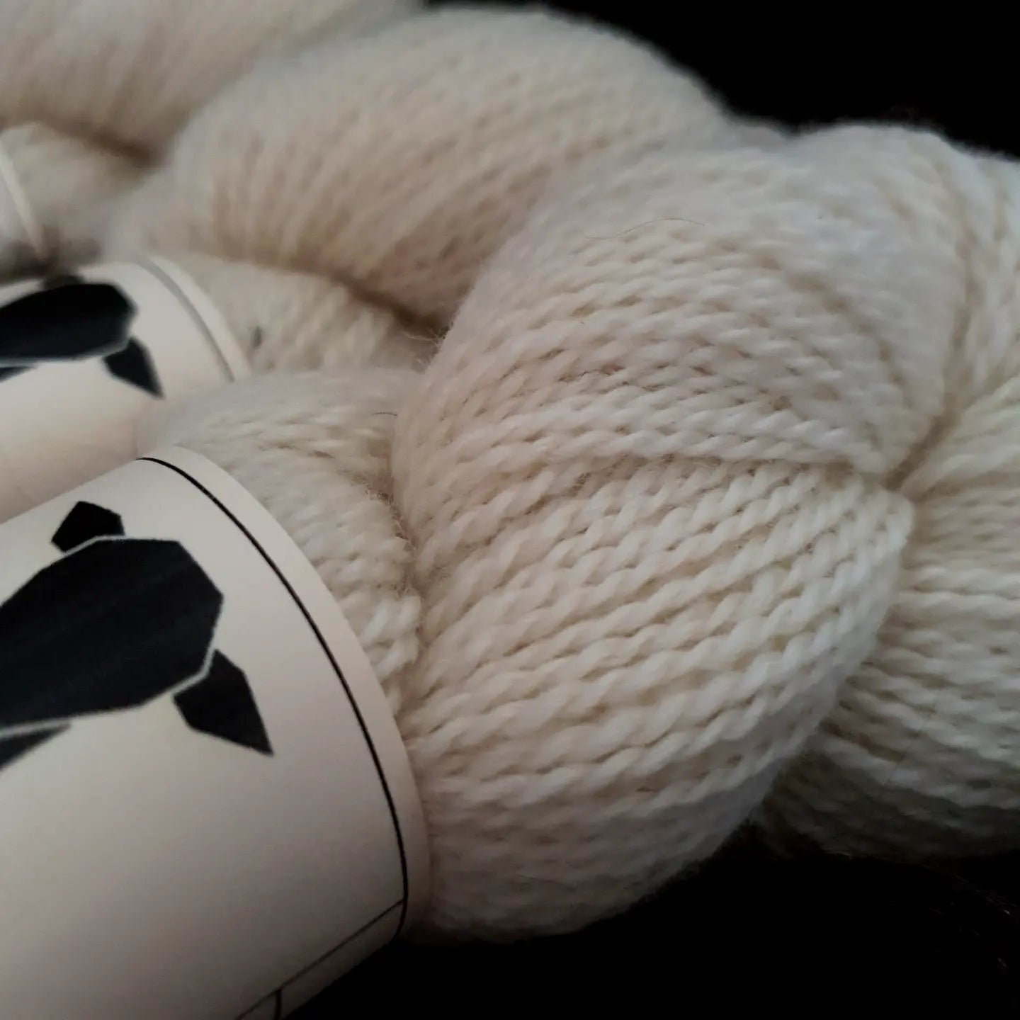 Besök vårt Hantversksspinneri lör 16 augusti.